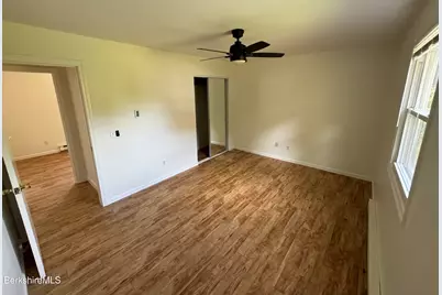 79 Wilshire Dr, Cheshire, MA 01225 - Photo 11