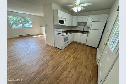 79 Wilshire Dr, Cheshire, MA 01225 - Photo 5