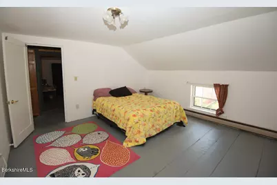 11 Maple St, Chester, MA 01011 - Photo 25