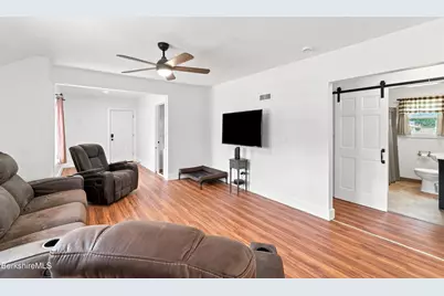 1105 Main St, Dalton, MA 01226 - Photo 9