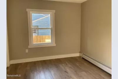 21 Austin Ave, Pittsfield, MA 01201 - Photo 11