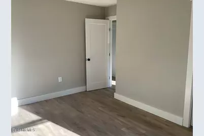 21 Austin Ave, Pittsfield, MA 01201 - Photo 13