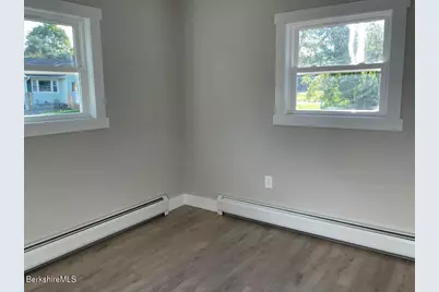 21 Austin Ave, Pittsfield, MA 01201 - Photo 15