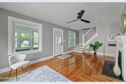 71 Essex St, Pittsfield, MA 01201 - Photo 13