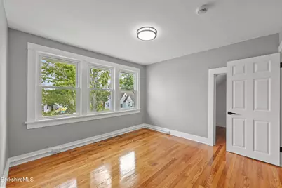 71 Essex St, Pittsfield, MA 01201 - Photo 31