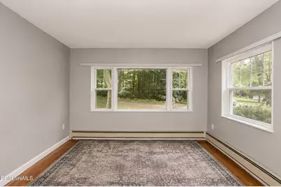 20 Prospect St, Dalton, MA 01226 - Photo 15