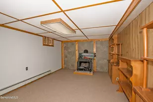 20 Prospect St, Dalton, MA 01226 - Photo 33