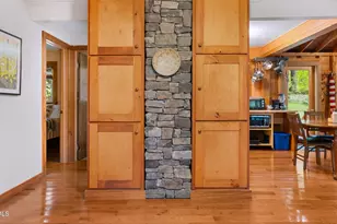 1 Massasoit Rd, Stockbridge, MA 01262 - Photo 9