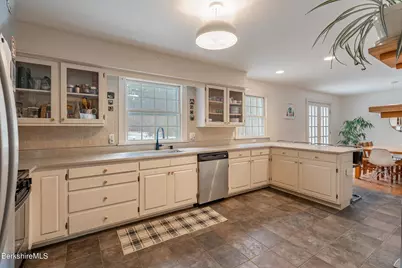 189 New Marlboro-Southfield Rd, New Marlboro, MA 01230 - Photo 7