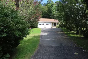 986 Church St, North Adams, MA 01247 - Photo 5