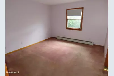 986 Church St, North Adams, MA 01247 - Photo 23