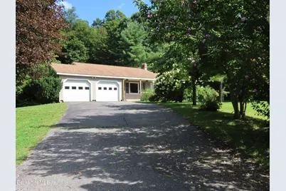 986 Church St, North Adams, MA 01247 - Photo 7