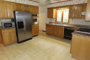986 Church St, North Adams, MA 01247 - Photo 13