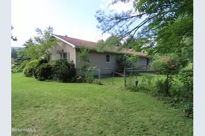 986 Church St, North Adams, MA 01247 - Photo 69
