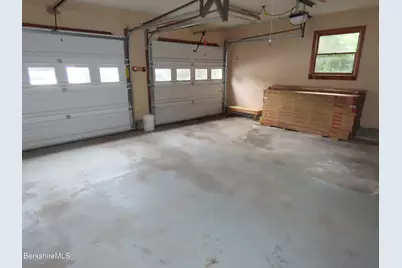 986 Church St, North Adams, MA 01247 - Photo 43
