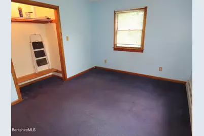 986 Church St, North Adams, MA 01247 - Photo 27