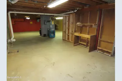 986 Church St, North Adams, MA 01247 - Photo 41