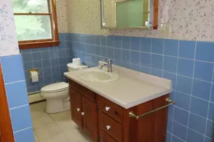 986 Church St, North Adams, MA 01247 - Photo 31