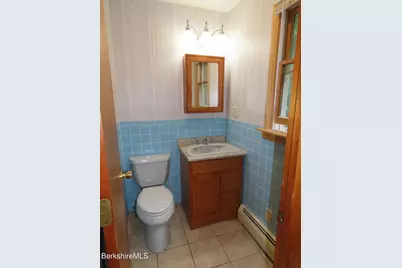986 Church St, North Adams, MA 01247 - Photo 33