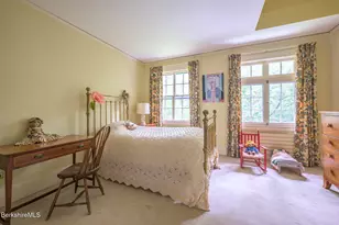 720 South St, Pittsfield, MA 01201 - Photo 41