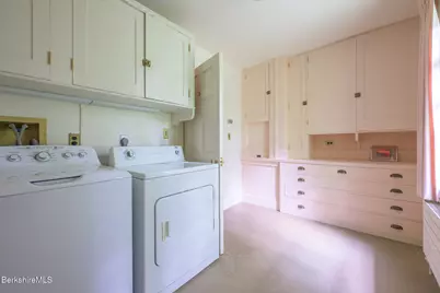 720 South St, Pittsfield, MA 01201 - Photo 33