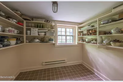 720 South St, Pittsfield, MA 01201 - Photo 43