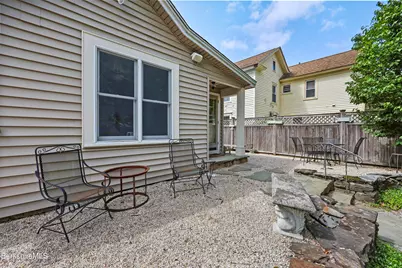 25 Cottage St, Great Barrington, MA 01230 - Photo 33
