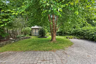25 Cottage St, Great Barrington, MA 01230 - Photo 39