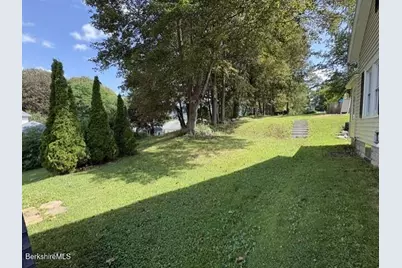 4 Harding Ave, Adams, MA 01220 - Photo 3