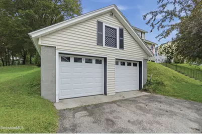 4 Harding Ave, Adams, MA 01220 - Photo 5