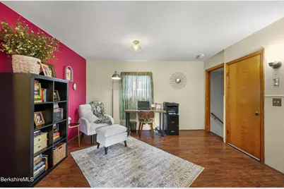 4 Richmond St, Adams, MA 01220 - Photo 31