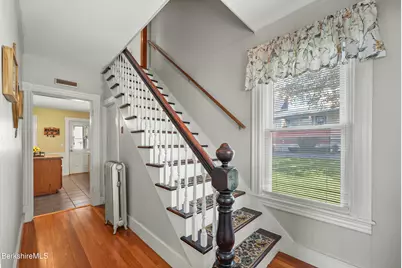 4 Richmond St, Adams, MA 01220 - Photo 9