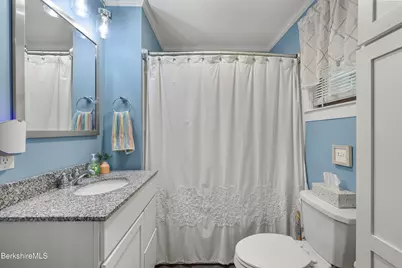 4 Richmond St, Adams, MA 01220 - Photo 27