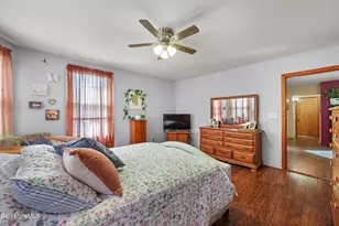 4 Richmond St, Adams, MA 01220 - Photo 35