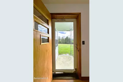 2044 State Rd, Richmond, MA 01254 - Photo 13