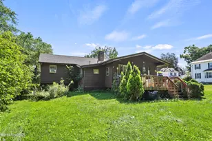 81 Calumet St, Pittsfield, MA 01201 - Photo 25