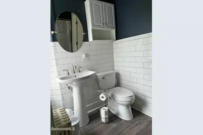 517-519 Union St, North Adams, MA 01247 - Photo 27