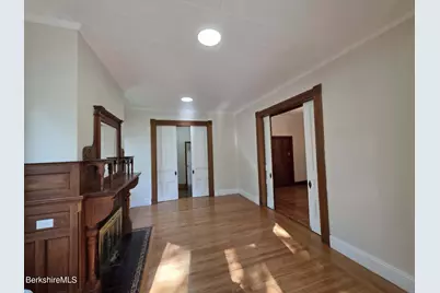 28 Bartlett Ave, Pittsfield, MA 01201 - Photo 5