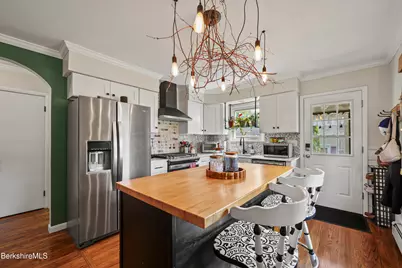 94 Velma Ave, Pittsfield, MA 01201 - Photo 21