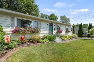 94 Velma Ave, Pittsfield, MA 01201 - Photo 5
