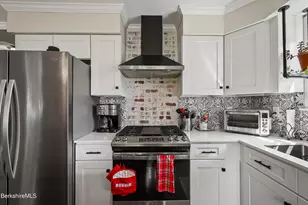 94 Velma Ave, Pittsfield, MA 01201 - Photo 17