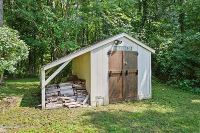 94 Velma Ave, Pittsfield, MA 01201 - Photo 35
