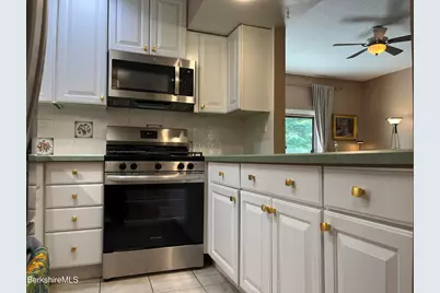 8 Rolling Hills #8-12, Lenox, MA 01240 - Photo 3