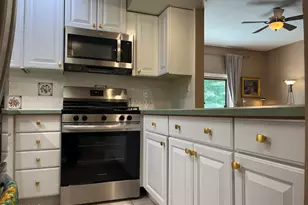 8 Rolling Hills, Lenox, MA 01240 - Photo 3