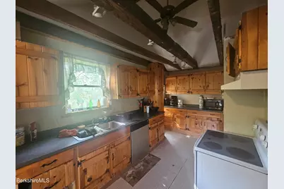 72 East Rd, Adams, MA 01220 - Photo 5