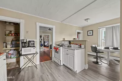 1093-1097 Tyler St, Pittsfield, MA 01201 - Photo 25