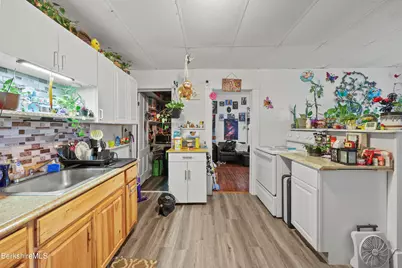 1093-1097 Tyler St, Pittsfield, MA 01201 - Photo 5