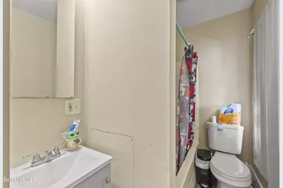 1093-1097 Tyler St, Pittsfield, MA 01201 - Photo 29