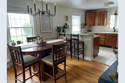 84 Windsor Ave, Pittsfield, MA 01201 - Photo 5