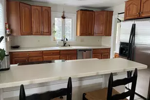 84 Windsor Ave, Pittsfield, MA 01201 - Photo 3